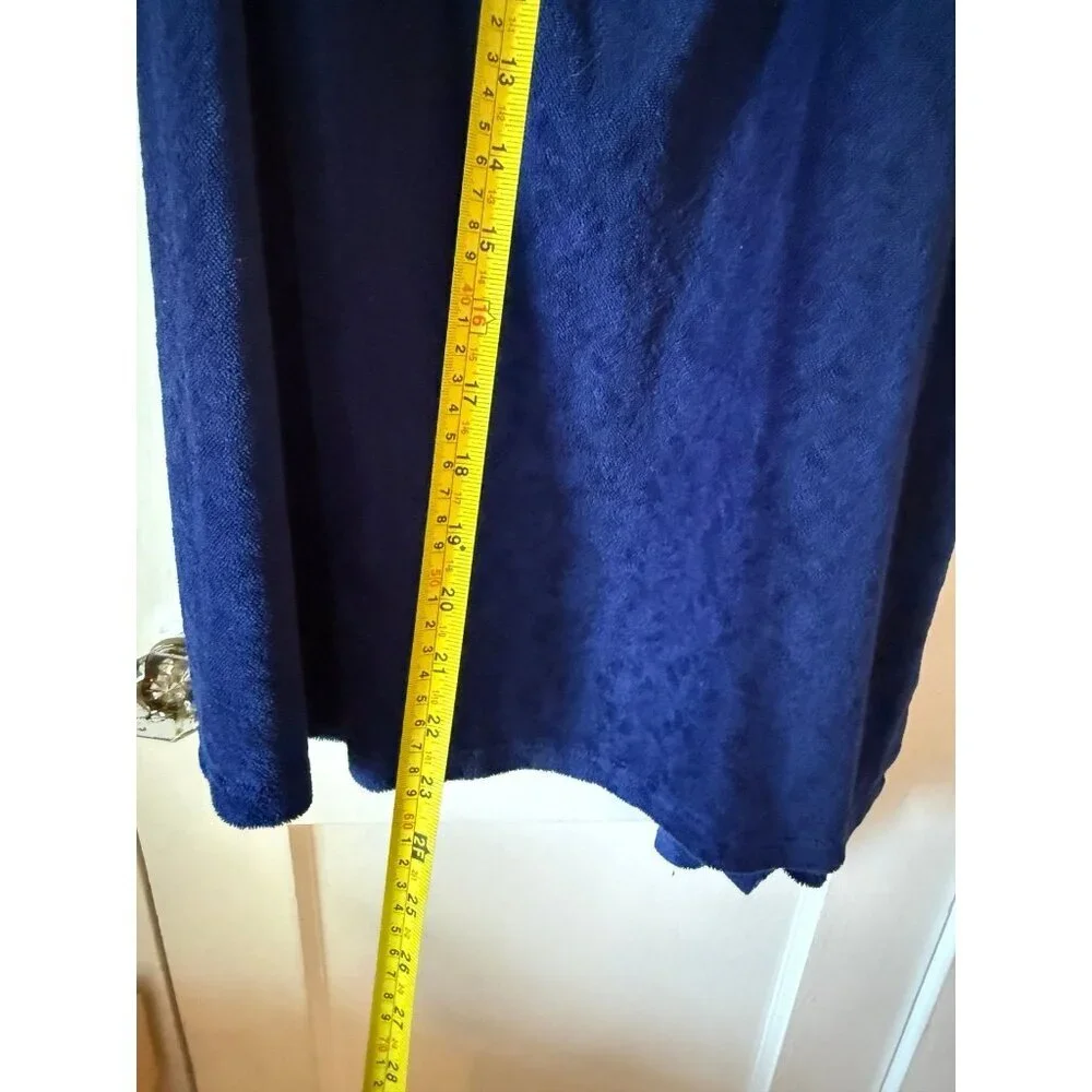 Nautica small/medium dark blue towel wrap